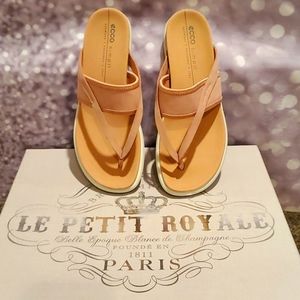 NWOB - ECCO Leather Simpil Sandal - Swim/Beach/Resort - EU 39 - US 8/8.5